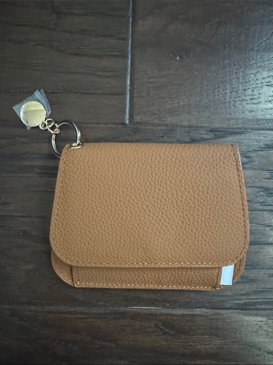Palettetique Handbags - Compact Tan Leather Key Pouch Wallet with Ring